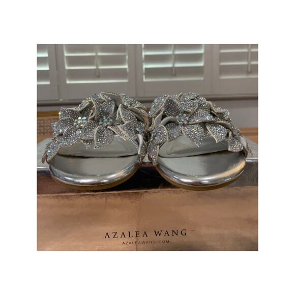 Azalea Wang Women's Estelle Paislee Flower Slide Sandals Silver Size 7 NIB - Picture 7 of 14